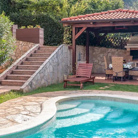 Beautiful In With Wifi * פולה