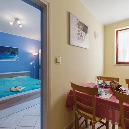 Beautiful Apartment In Pula With Wifi * Pula