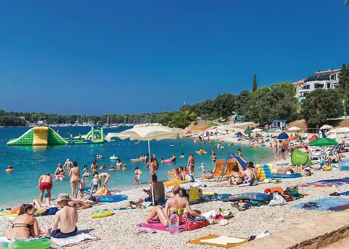 Beautiful In With Wifi דירה פולה