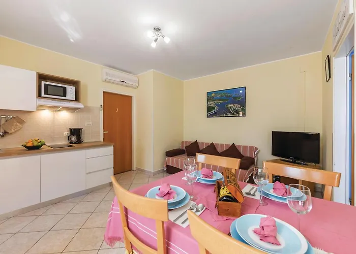 Beautiful Apartment In Pula With Wifi Апартаменты Пула